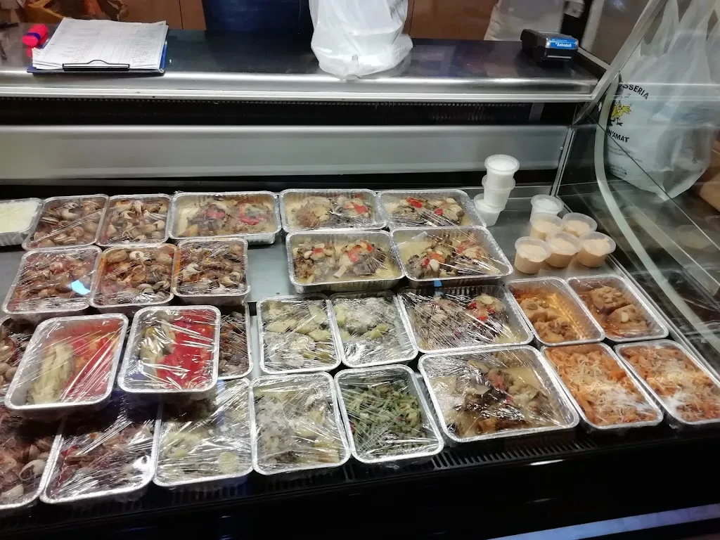 Rostisseria Ca n'Amat restaurant in Sant Esteve Sesrovires