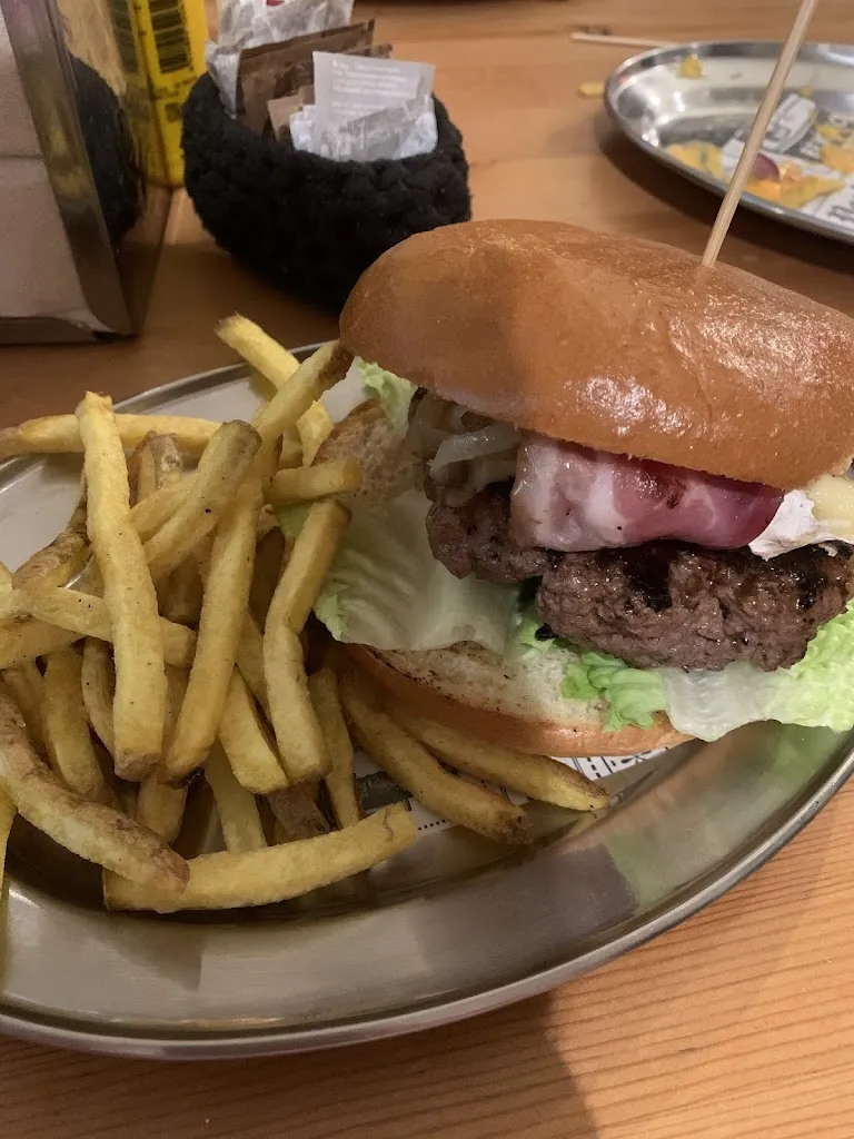 Sergi Soto_Suau Bar_Sant Adrià de Besòs_review