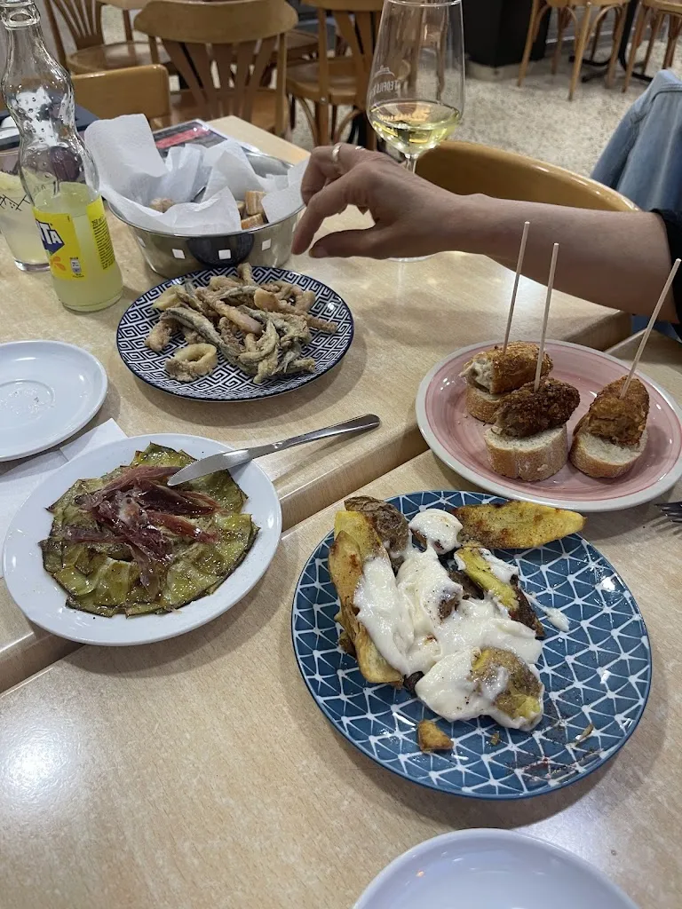 Las Palmeras - Sant Adrià restaurant in Sant Adrià de Besòs