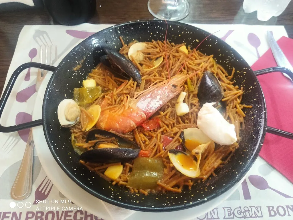 VAZQUEZ restaurant in Sant Adrià de Besòs