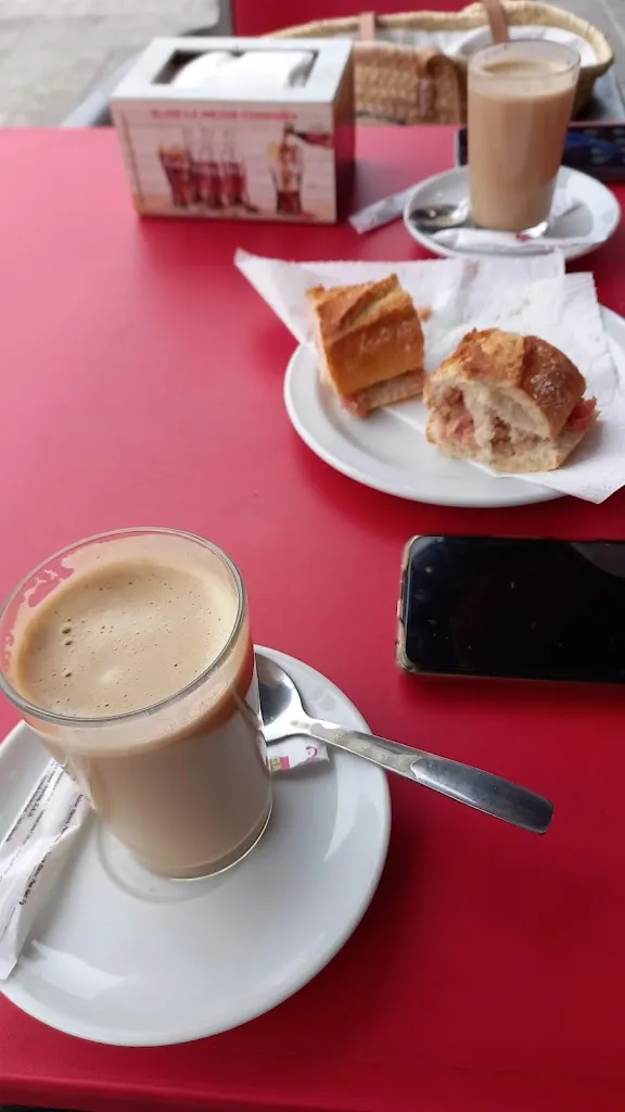 Cecilia Escalona Alvarado_Bar Restaurant Besòs_Sant Adrià de Besòs_review