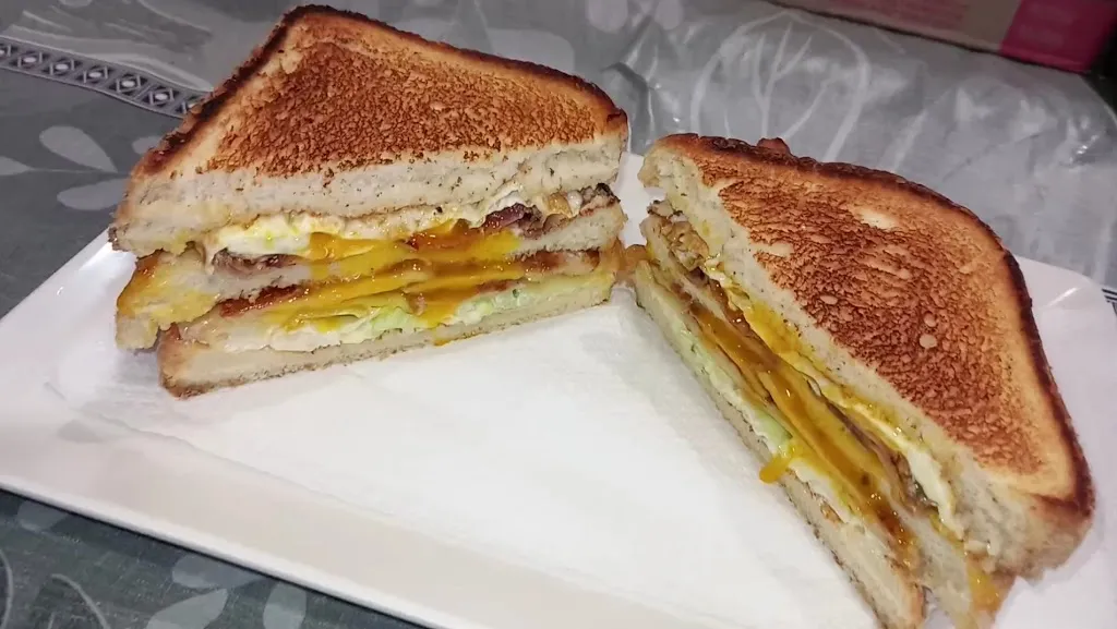 HACIENDA NÀPOLS restaurant in Sant Adrià de Besòs