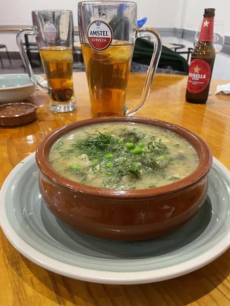 DABEIVA ARAUZ BURGOS_La Palmera 2_Sant Adrià de Besòs_review