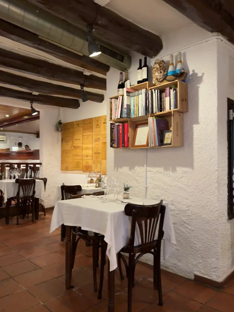 El vi de deu restaurant in Sant Cugat del Vallès