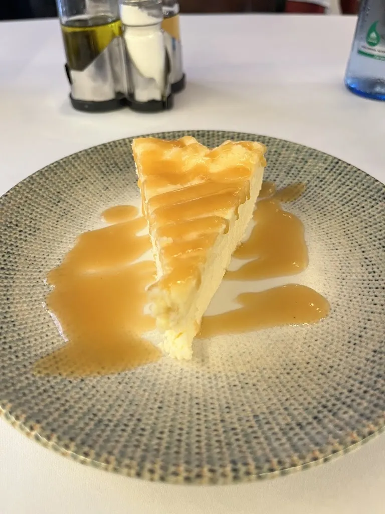 Elena Pokras_Domi French | Tapas Restaurant Madrid_Rois_review