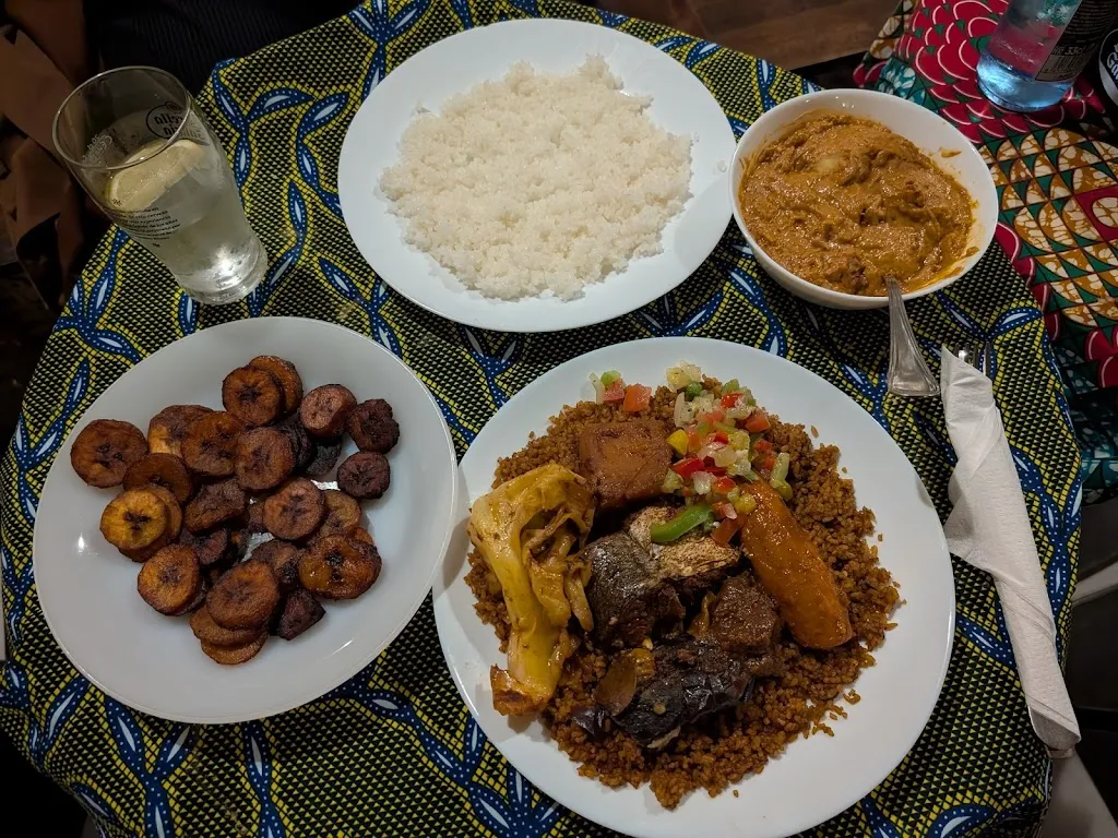 Joni DeGuzman_DaaraJi_Rois_review