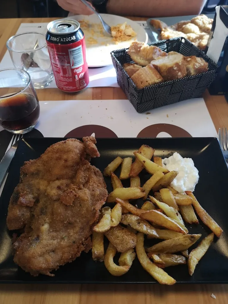 RESTAURANT DETAPES sant boi_Sant Boi de Llobregat_slider_image_3