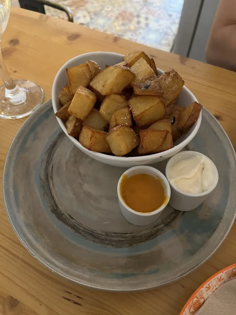 Kiara D._Restaurante La Tapinya_Sant Boi de Llobregat_review