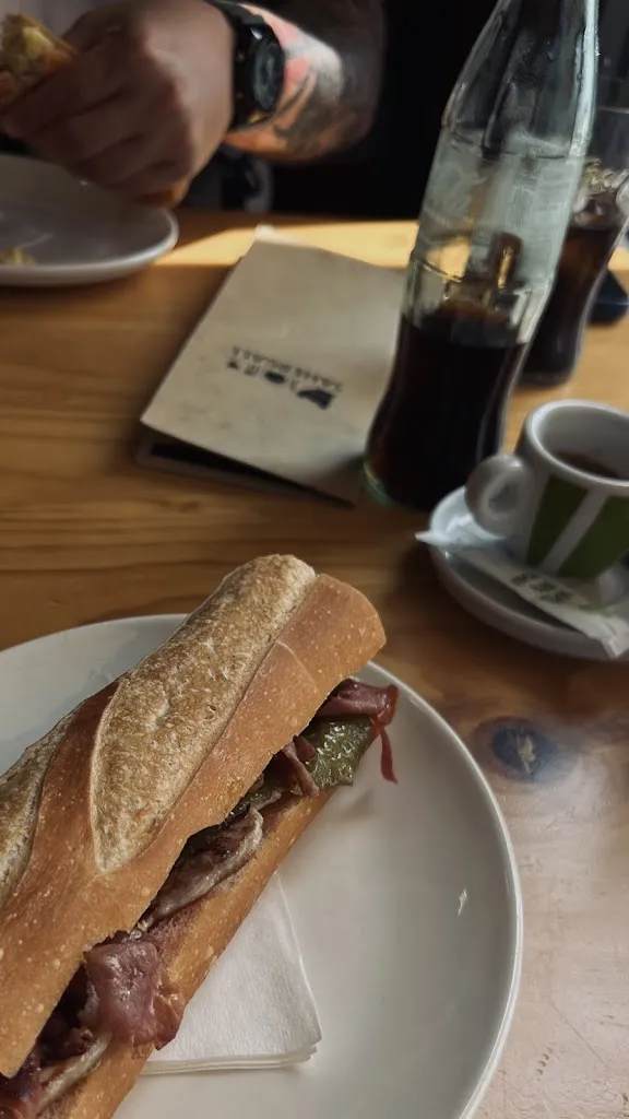 Mariia Kovalenko_Sahergall Bar Restaurant_Sant Boi de Llobregat_recensione