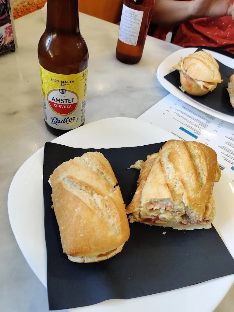 Shubham Bansal_El Coliseo_Sant Boi de Llobregat_review