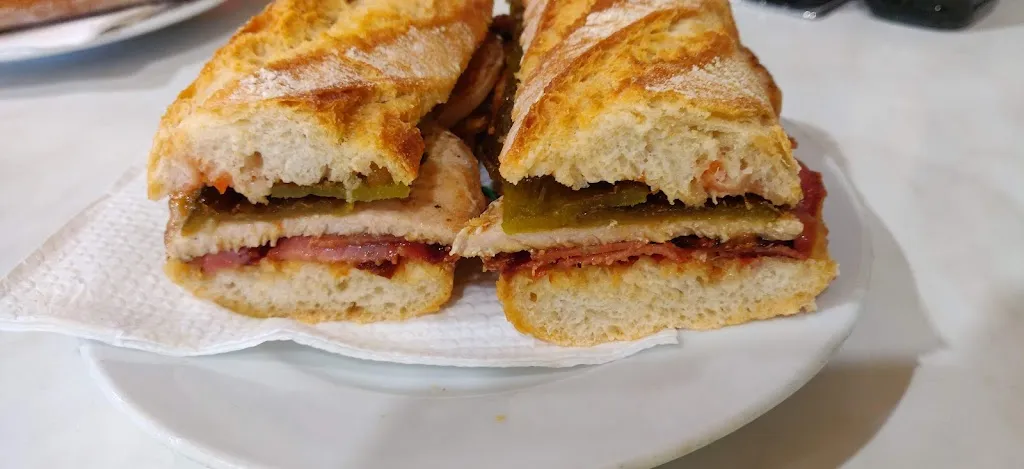 Menu_Jardin 4 Bar Restaurant_Sant Boi de Llobregat_image_6