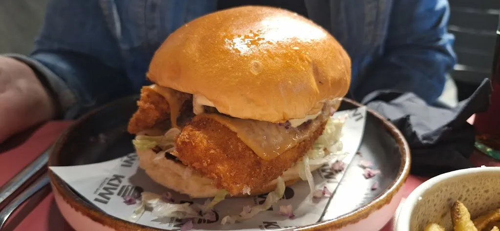 Marlene Green_Kiwi Burger Bar_Sant Boi de Llobregat_review