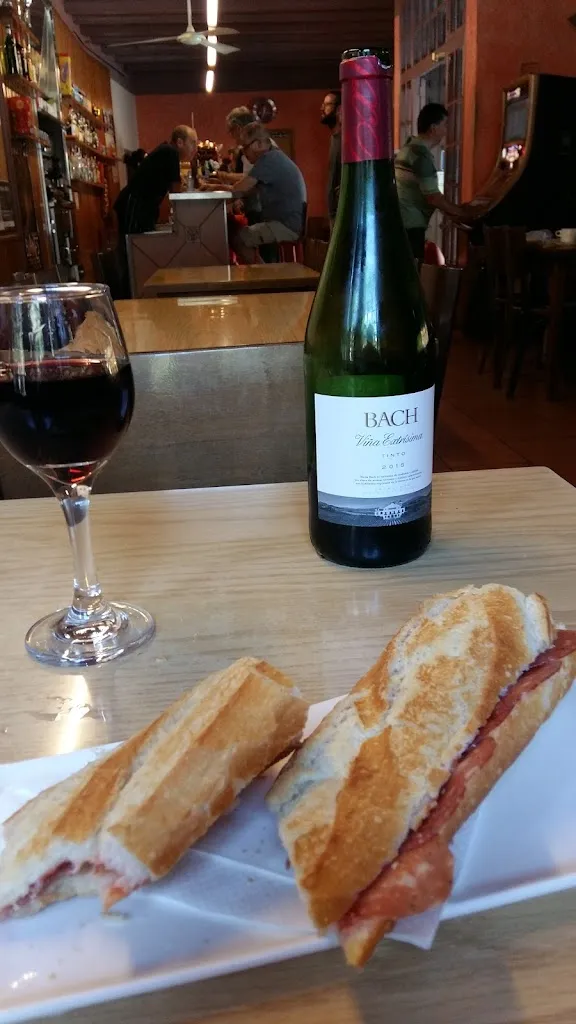 Menu_Bar Núria_Sant Julià de Vilatorta_image_9