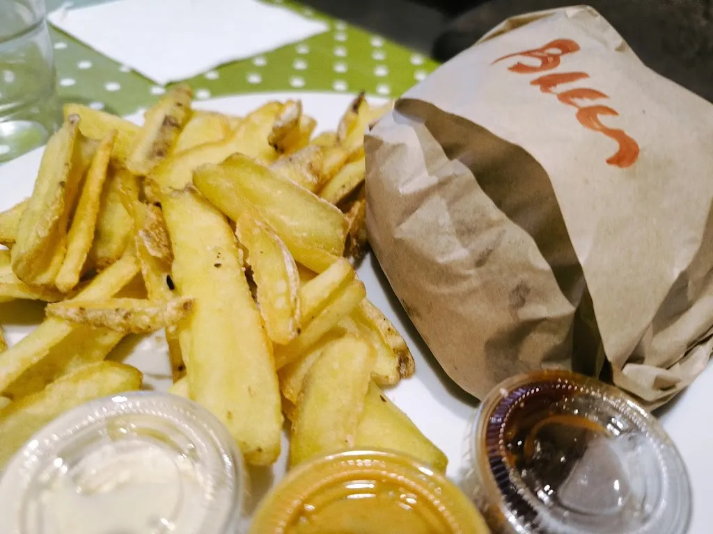 Bruna Ferrer_Kairós Burgers_Sant Julià de Vilatorta_review