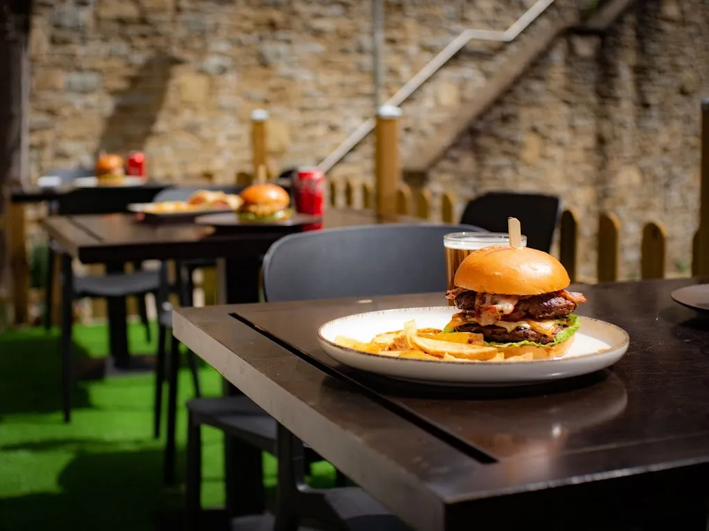 Kairós Burgers_Sant Julià de Vilatorta_slider_image_2