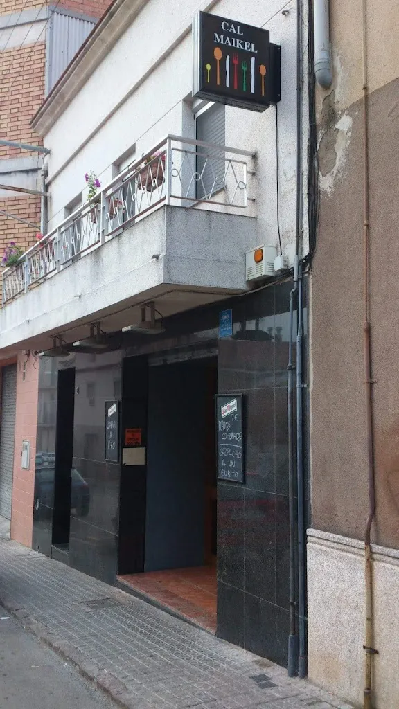Bar Maikel restaurant in Sant Joan de Vilatorrada