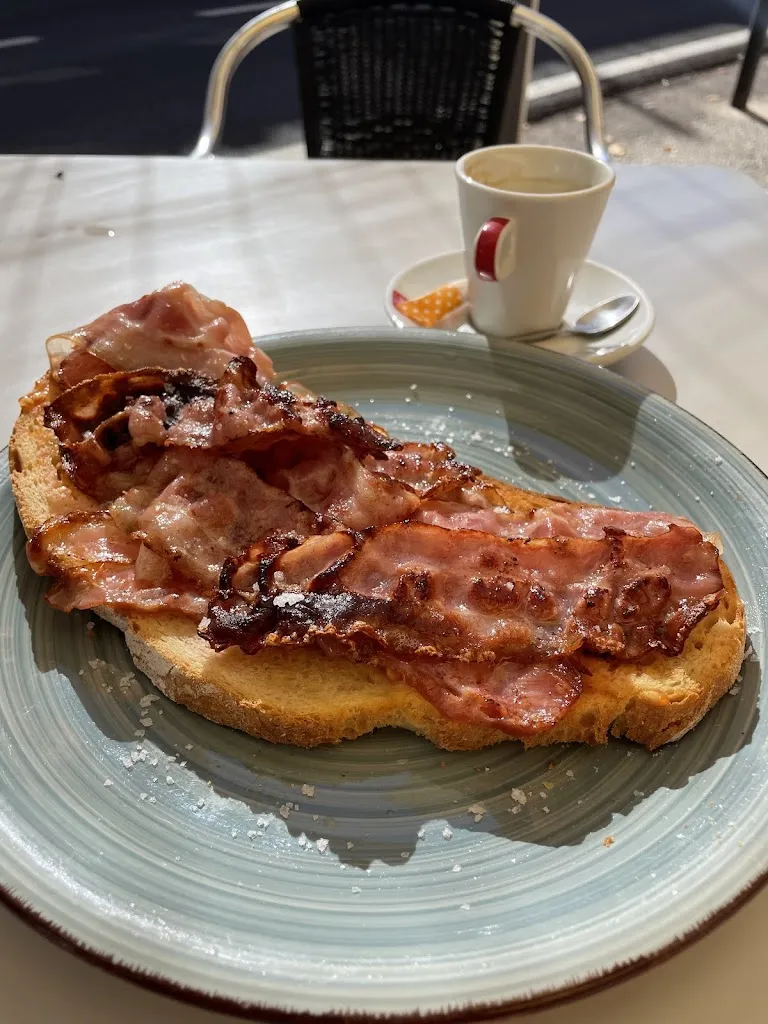 Carles Carrera_Masia Mas Comabella_Sant Llorenç Savall_review