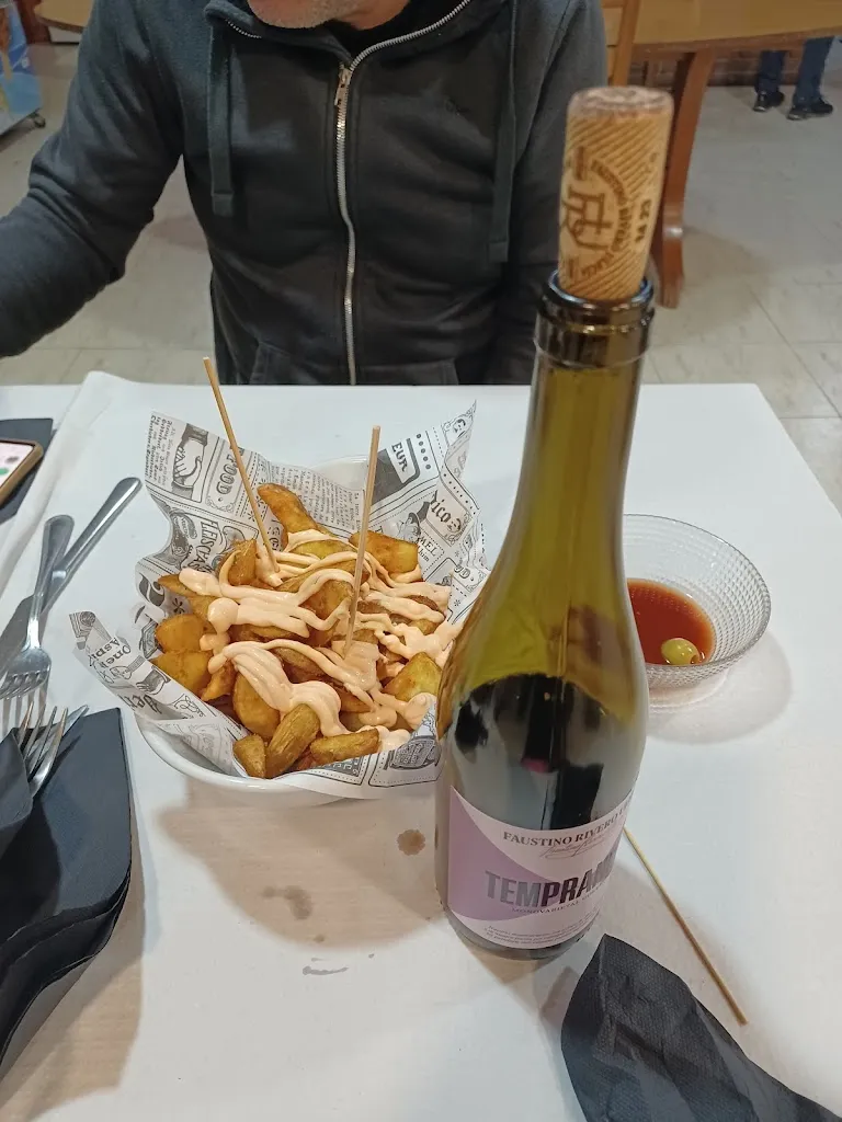 Anna Comas_Bar Pizzeria segona copa_Sant Llorenç Savall_review