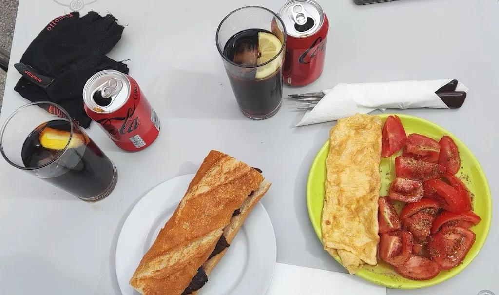 Mario Egarenc_Cafè-Bar Royal_Sant Llorenç Savall_review