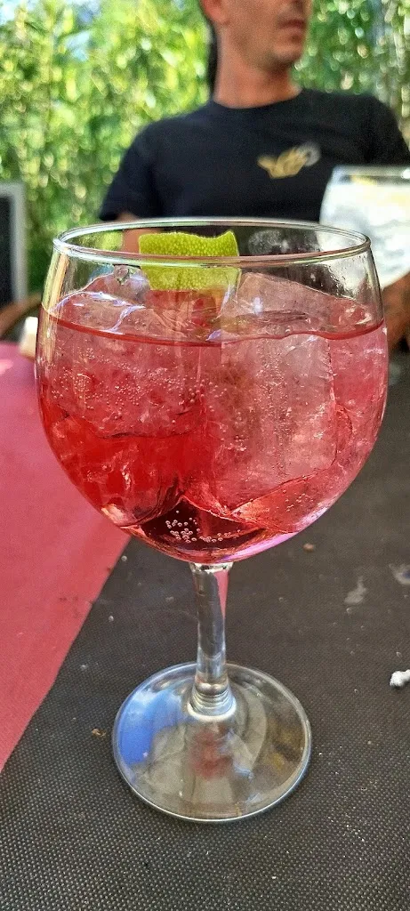 Marta Jove_Can Canal_Sant Martí de Centelles_review