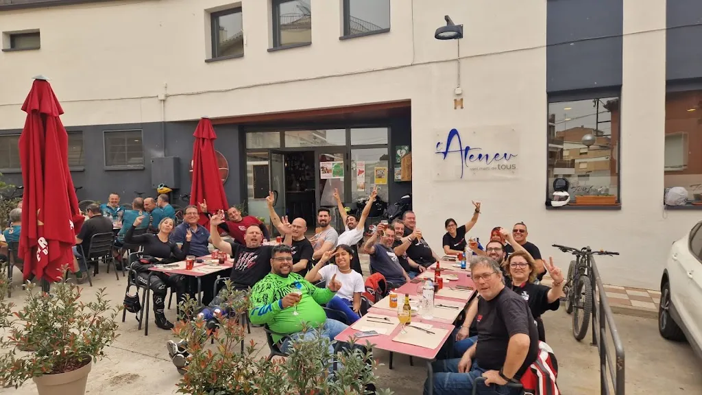 oriol borrull_Ateneu de Tous_Sant Martí de Tous_review