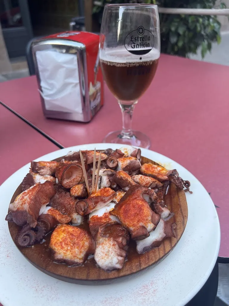 Gerhard Doehring_BAR MARTIÑÁN_Sant Joan Despí_review