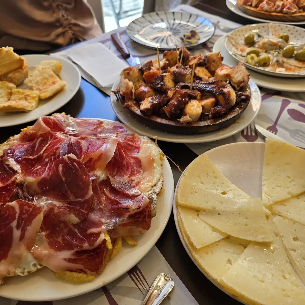 BAR MARTIÑÁN_Sant Joan Despí_slider_image_2