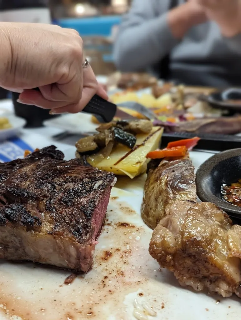 Ngoc-diep Nguyen_Restaurante Pizzería Montevideo Despí_Sant Joan Despí_Bewertung