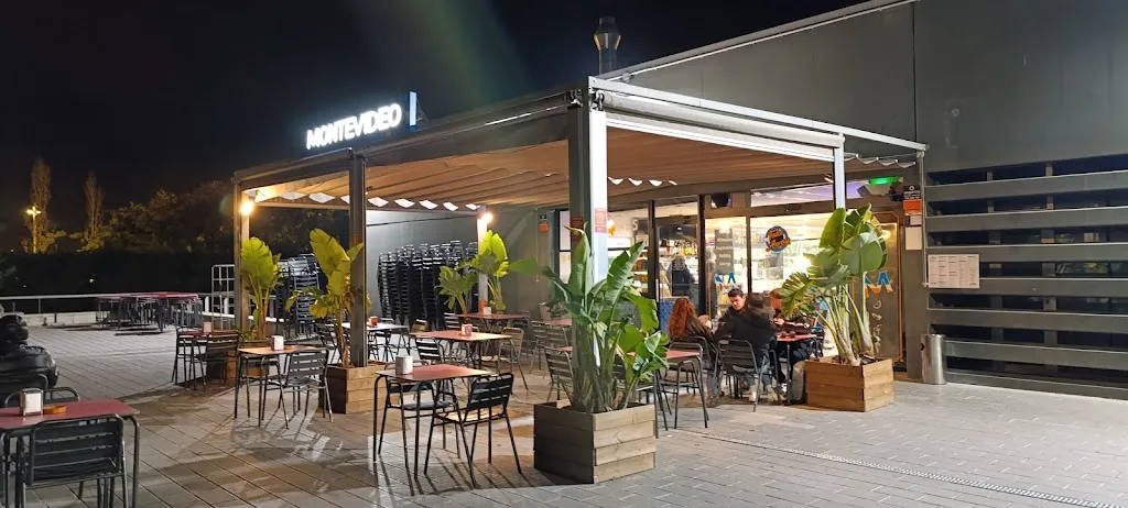 Restaurante Pizzería Montevideo Despí restaurant in Sant Joan Despí