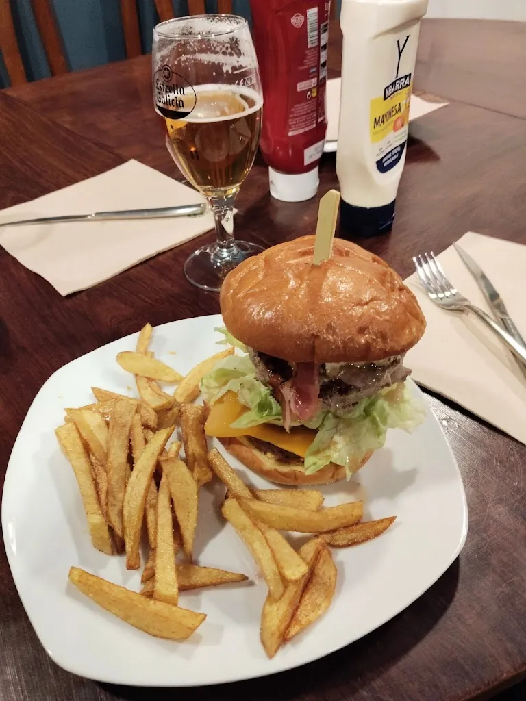 César Reyes_EL RACO DESPI_Sant Joan Despí_review