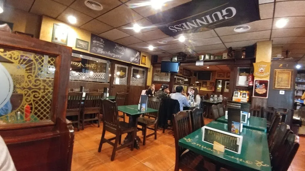 Kyle Hamar_The Avenue_Sant Joan Despí_review