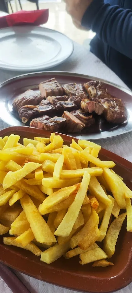 Sandra gomgar_A taberna do argentino_Porto do Son_recensione