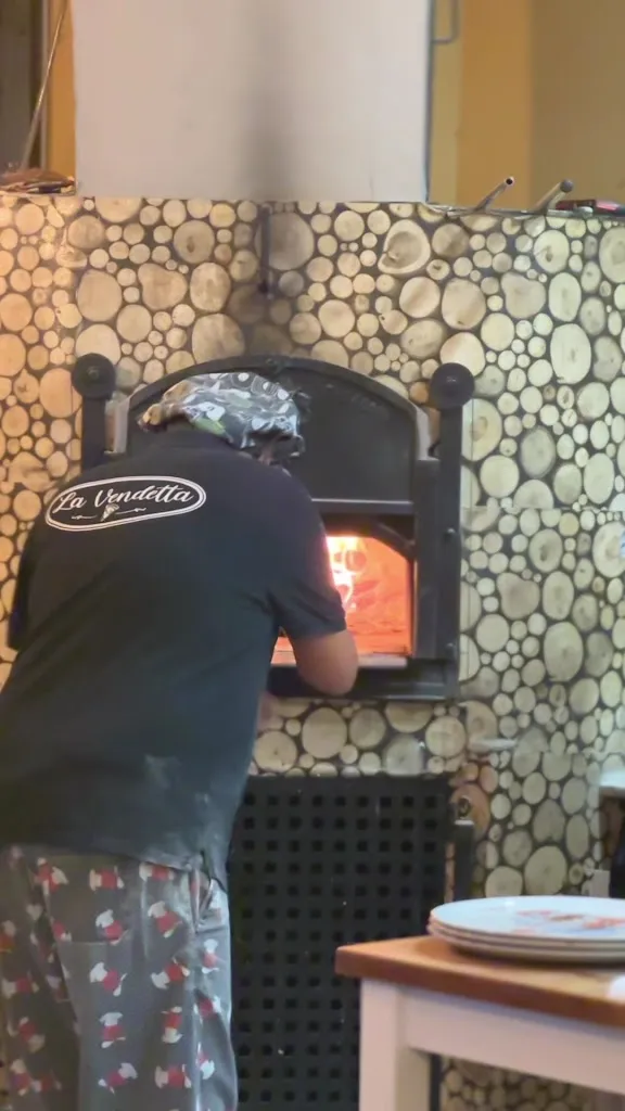 OiL G_Restaurant Pizzeria La Vendetta_Sant Martí Sarroca_review