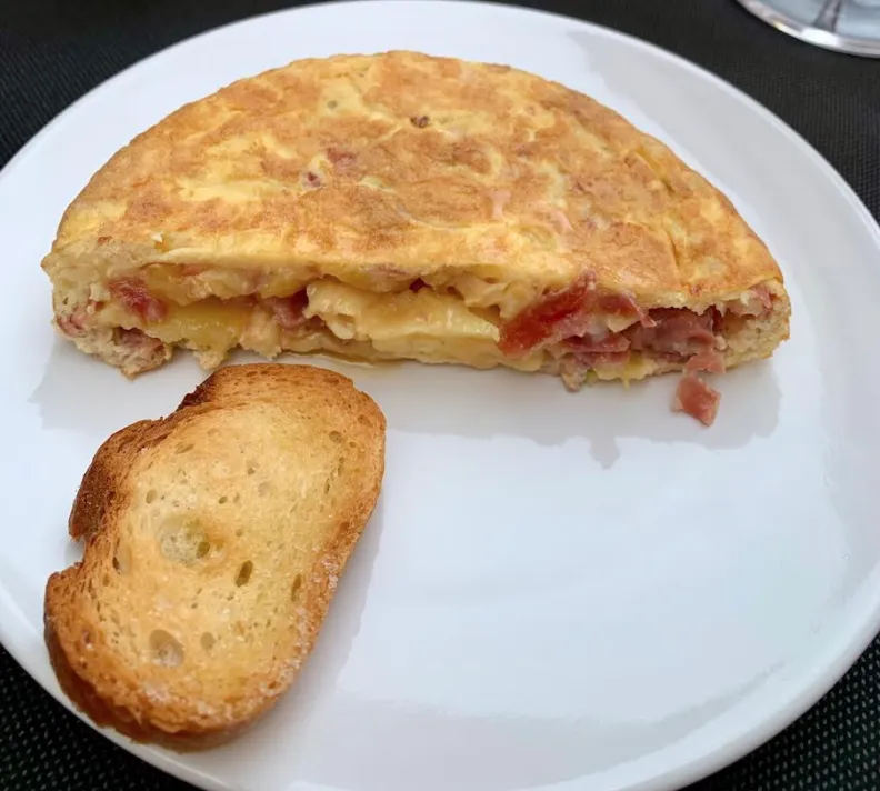 Christian Paulsen_La Picoteka_Sant Just Desvern_review