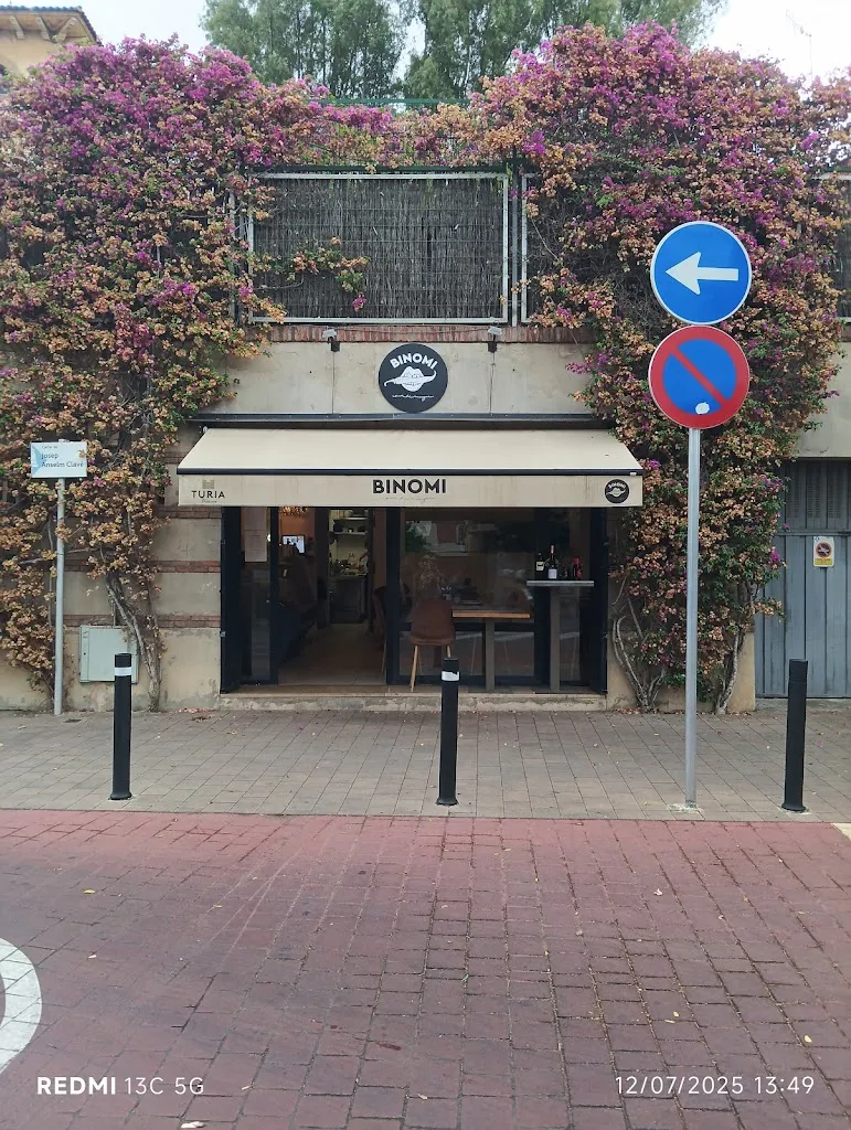 BINOMI Casa de Menjars restaurant in Sant Just Desvern