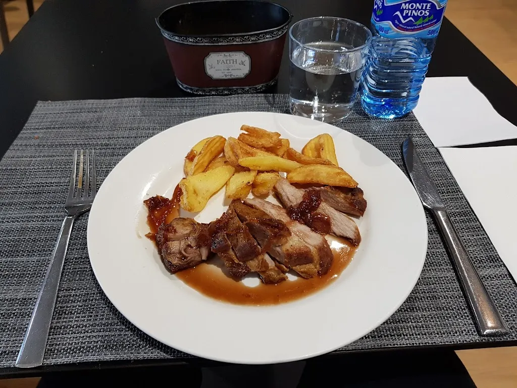 Bistro Creme de la Creme_Sant Just Desvern_slider_image_3