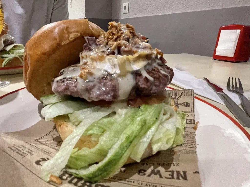 Manhoh Tang Serradell_Frankfurt Scorpio_Sant Just Desvern_review