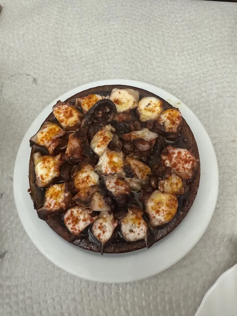 carlota hervada barciela_Bar O Chinto_Porto do Son_review