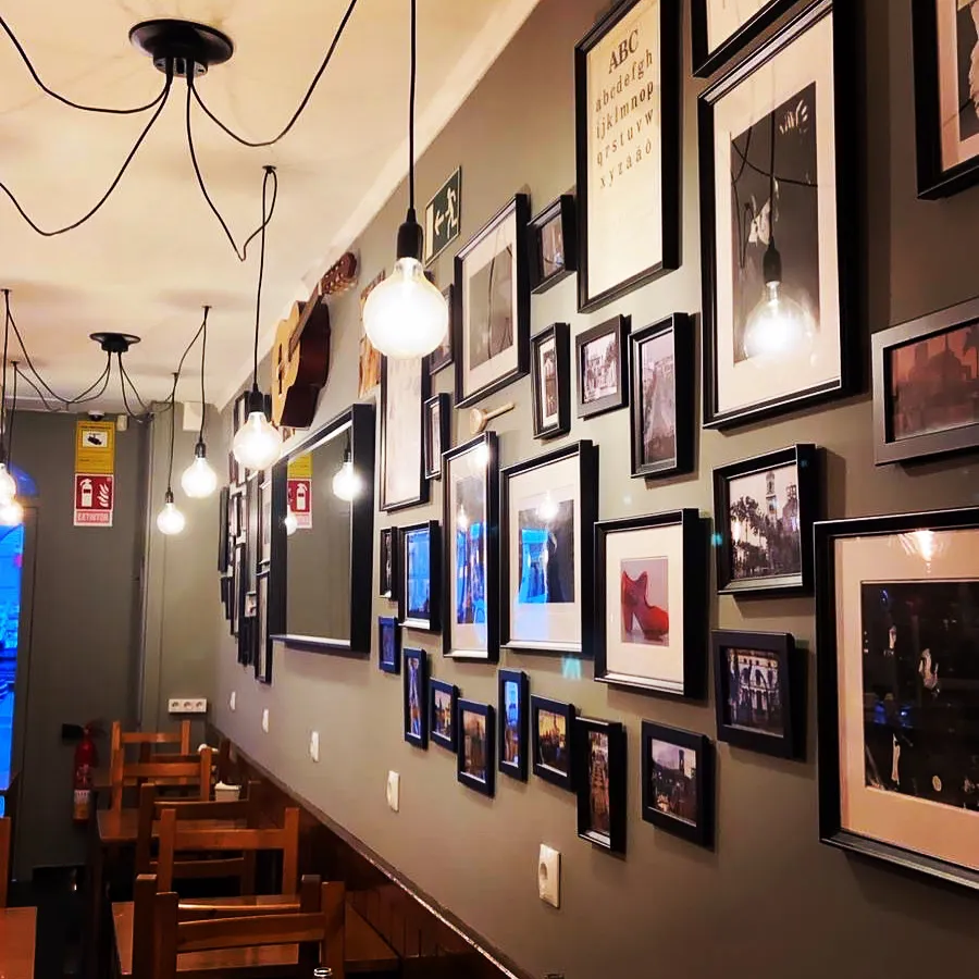 LOLAILO  restaurant in Sant Feliu de Llobregat