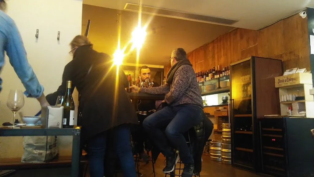 José Mabanta_El Parlament_Sant Feliu de Llobregat_review