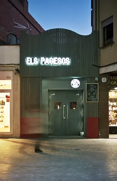 Els Pagesos Music Bar restaurant in Sant Feliu de Llobregat
