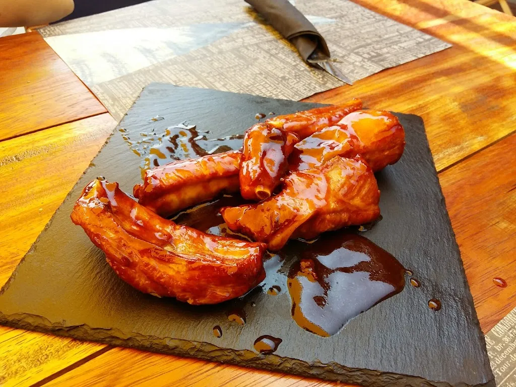 Restaurante L'Art de les Cassoletes restaurant in Sant Feliu de Llobregat