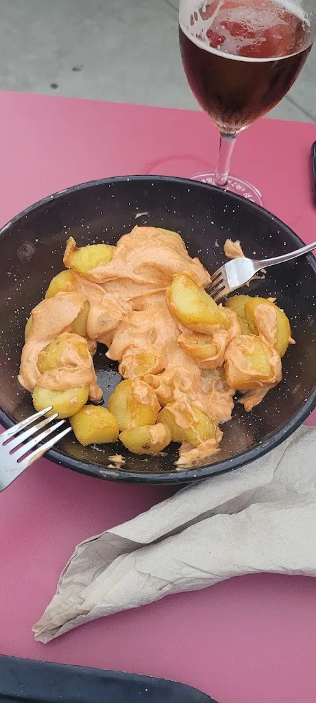 Judit GM_L`irreBARent del Casal_Sant Feliu de Llobregat_recensione