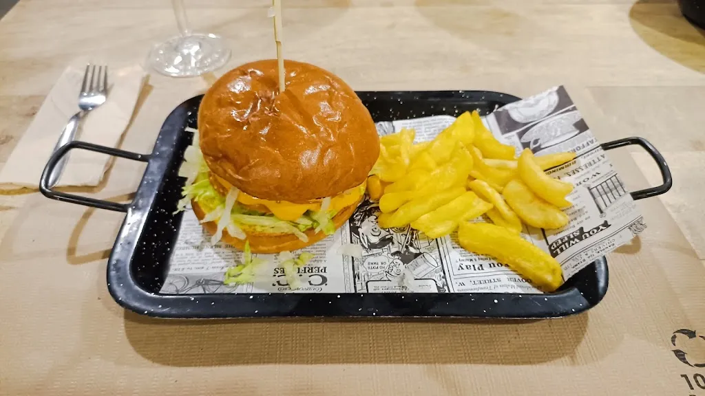 L`irreBARent del Casal_Sant Feliu de Llobregat_slider_image_2