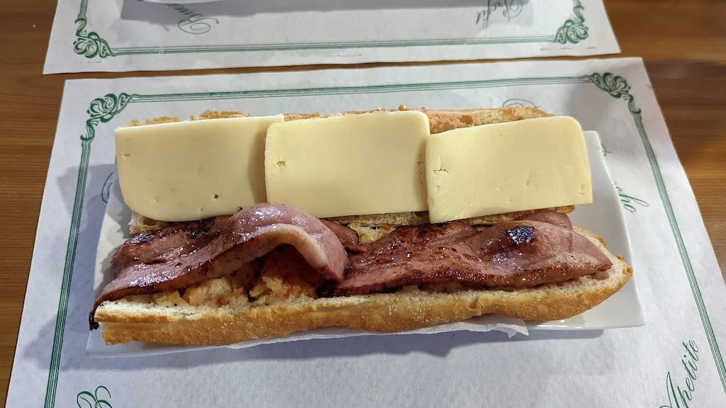 Xavier Vila Rubio_Bar Hostal 70_Sant Pere de Riudebitlles_review