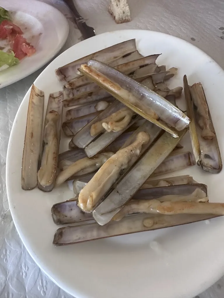 Anand Enebral_Bodegón O Pescador S L_Porto do Son_recensione