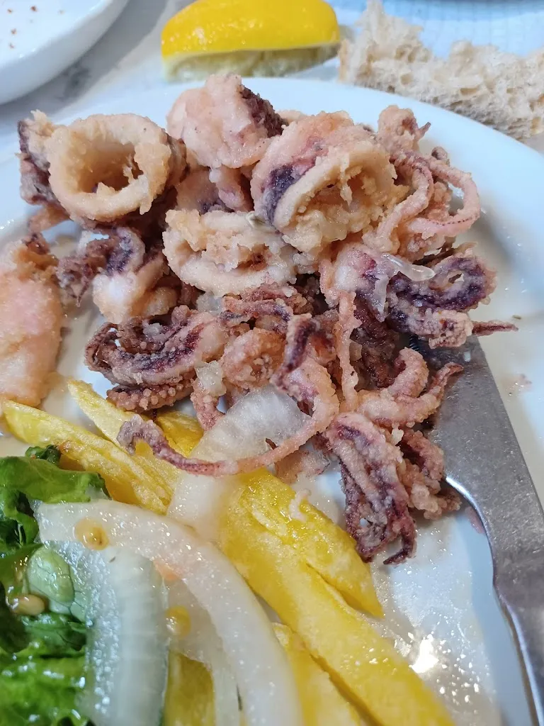 Stephen Cullen_Bodegón O Pescador S L_Porto do Son_recensione