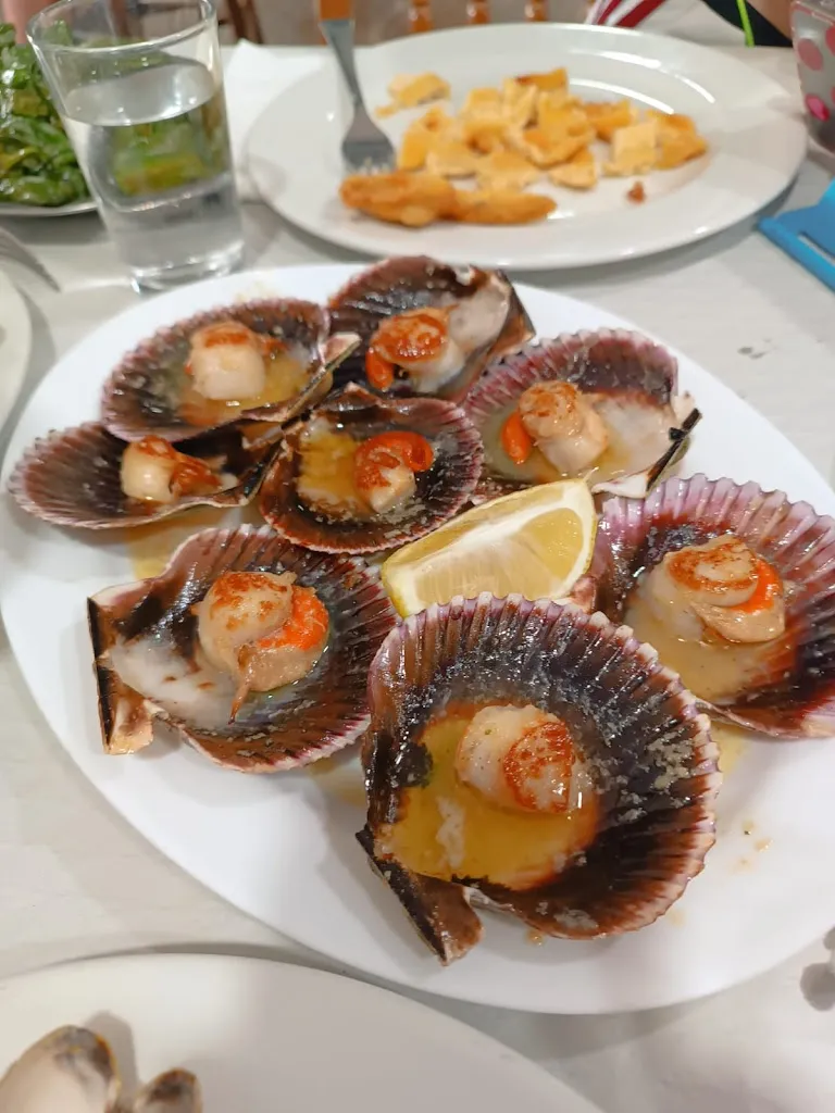 Bodegón O Pescador S L_Porto do Son_slider_image_2