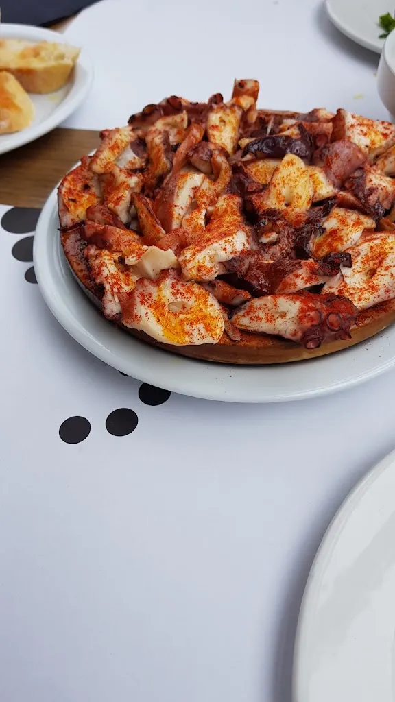 Laia_L'Engruna d'en Pousa_Sant Pere de Torelló_review