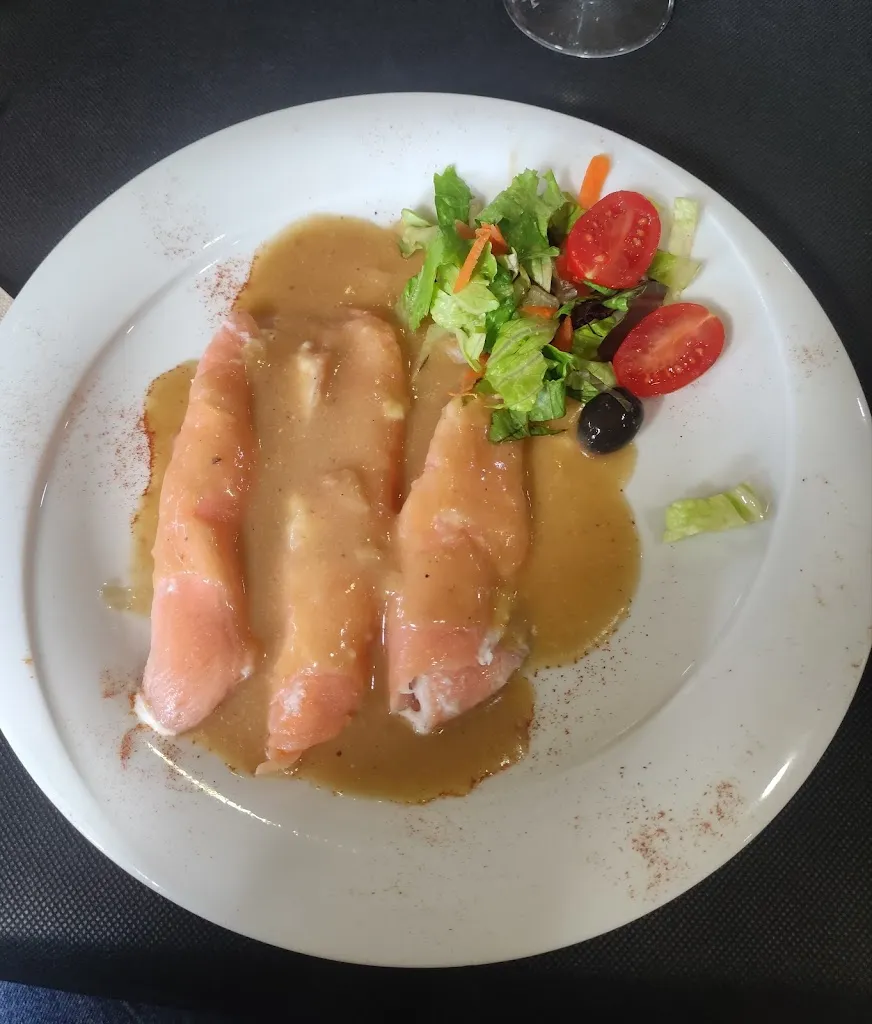 Alba Planas_El Triangle_Sant Pere de Torelló_review